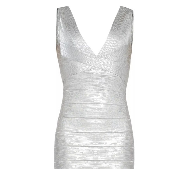 Hervé Léger Metallic Deep V Neck Bandage Dress Size M BRAND NEW - Picture 5 of 7
